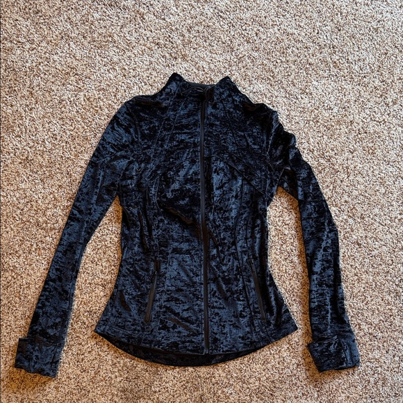 Lululemon Define Size 8 Black Velvet Jacket - Picture 1 of 4